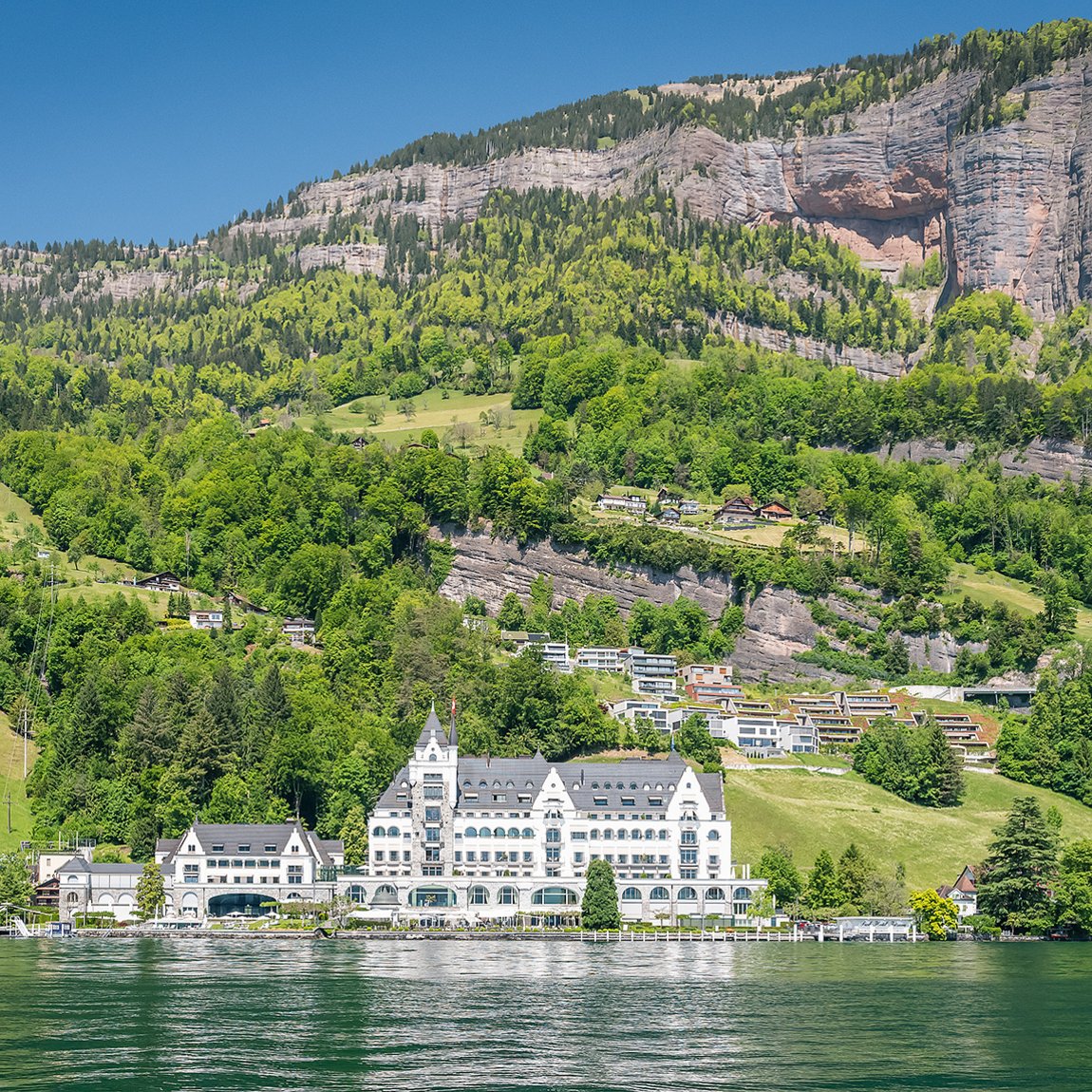 Park Hotel Vitznau – Location on the shores of Lake Lucerne