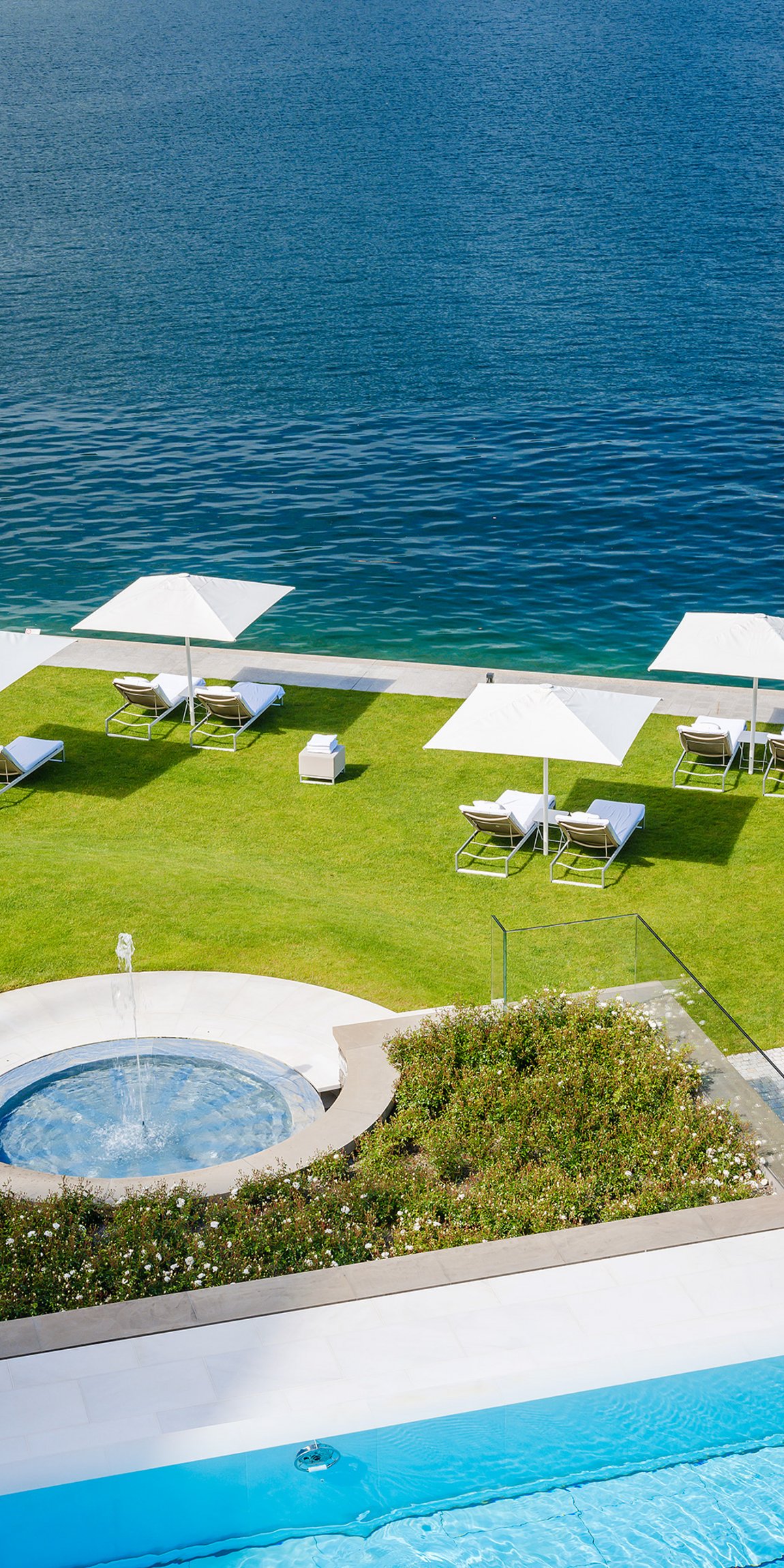  Health & Beauty – Lawn for sunbathing