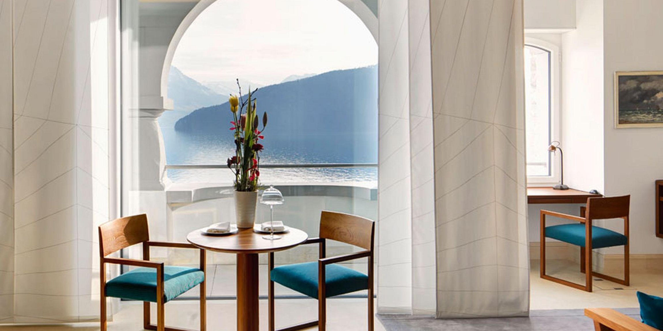 Junior Suite Sharpe – Finance Gallery