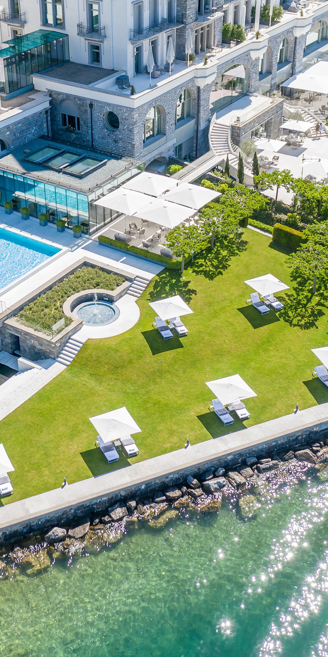  Health & Beauty – Lawn for sunbathing